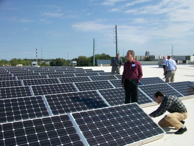 Solar panels on the roof the Atlanta Community Food Bank. Credit: David Pendered