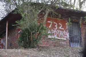 Atlanta has authorized the use of jail inmates to board up vacant properties, such as this one, when the owner refuses to "clean and close" the structure. Photo taken in January. Credit: Donita Pendered 