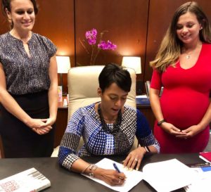 Atlanta Mayor Keisha Lance Bottoms tweeted a photo of her signing the executive order that closes Atlanta's jail to ICE detainees.