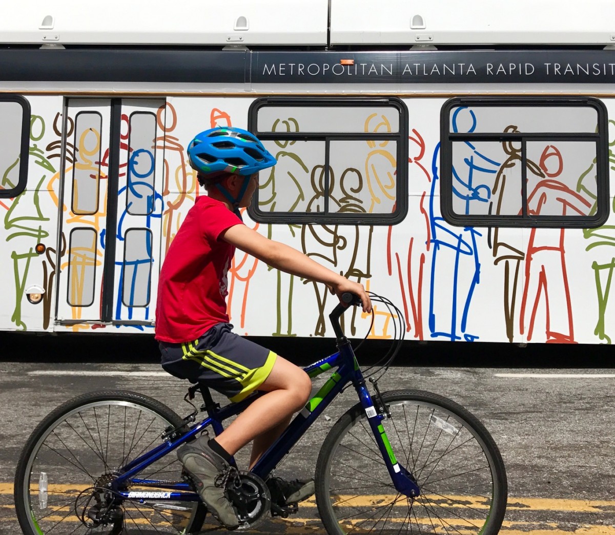 "Complete streets" are those that have safe spaces for cyclists, people walking, people driving and those catching the bus . Photo by Kelly Jordan