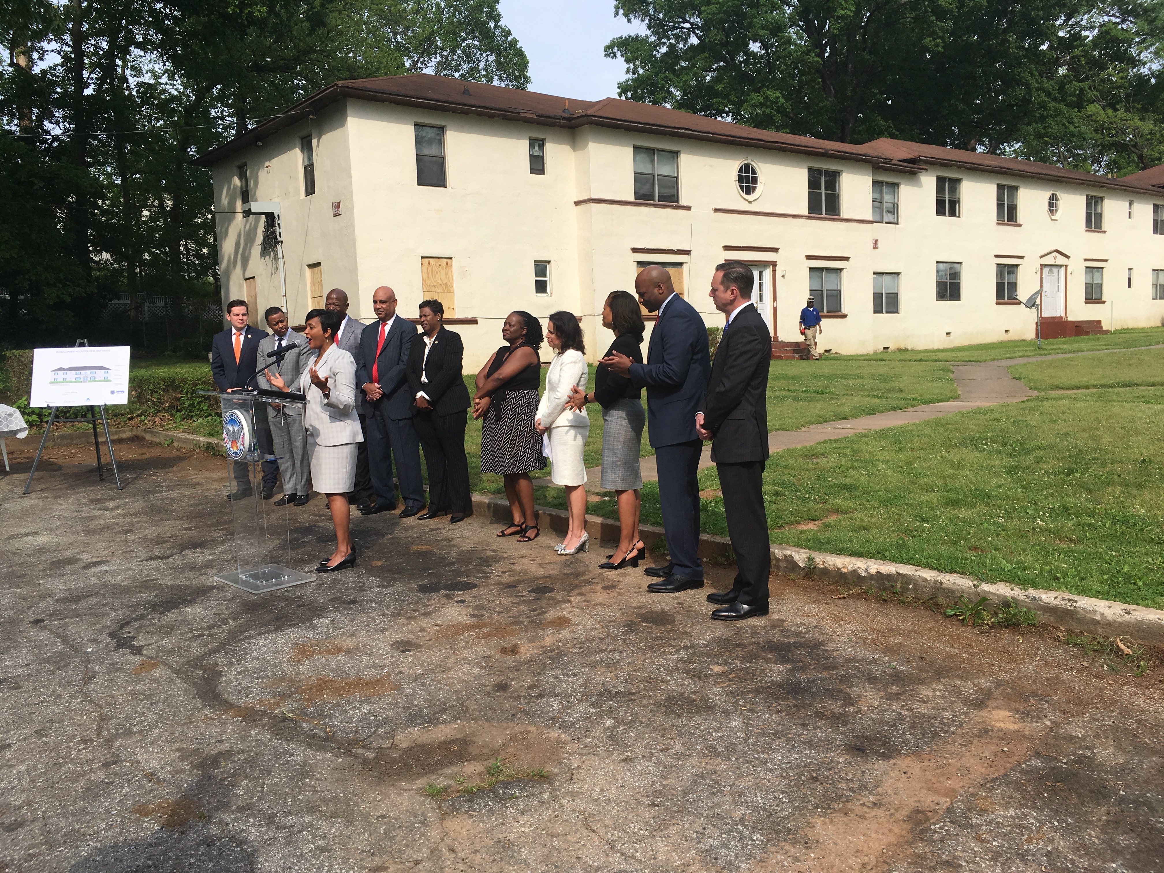Atlanta Mayor Keisha Lance Bottoms (at podium) and other city leaders at a press conference at Capitol View apartments in Adair Park on April 25, 2019. Credit: Maggie Lee